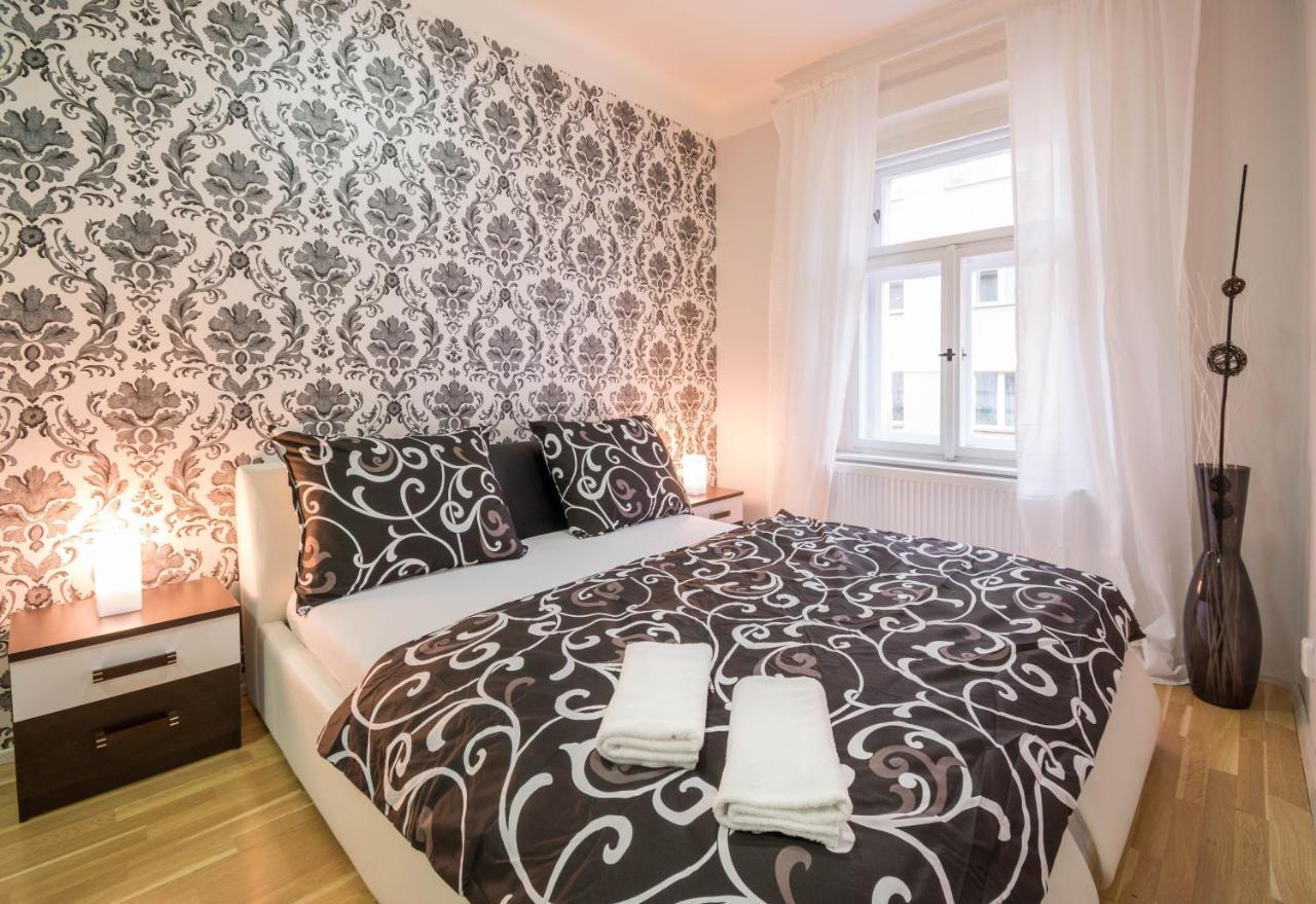 Chest Design Apartments Prag Exteriör bild