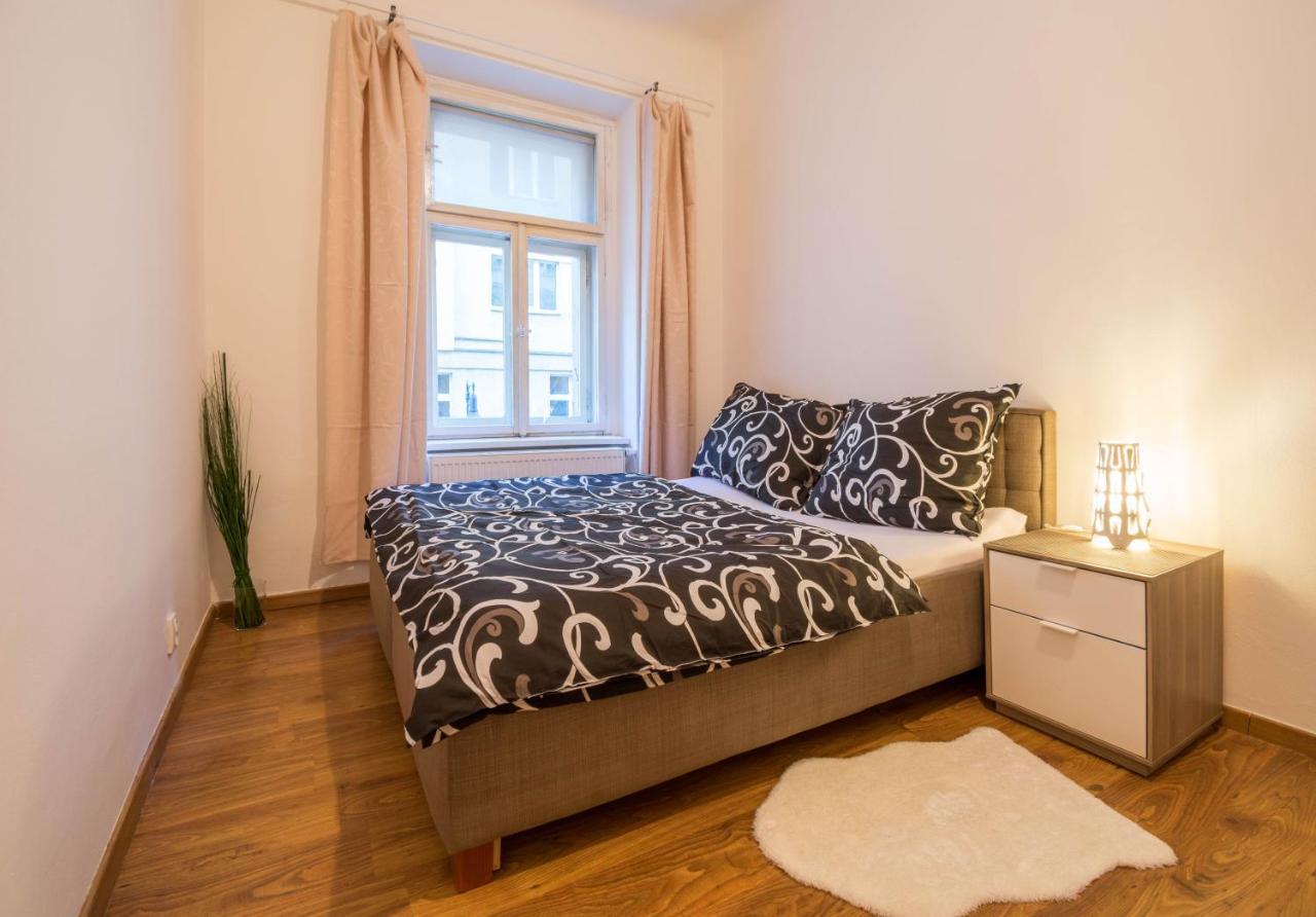 Chest Design Apartments Prag Exteriör bild