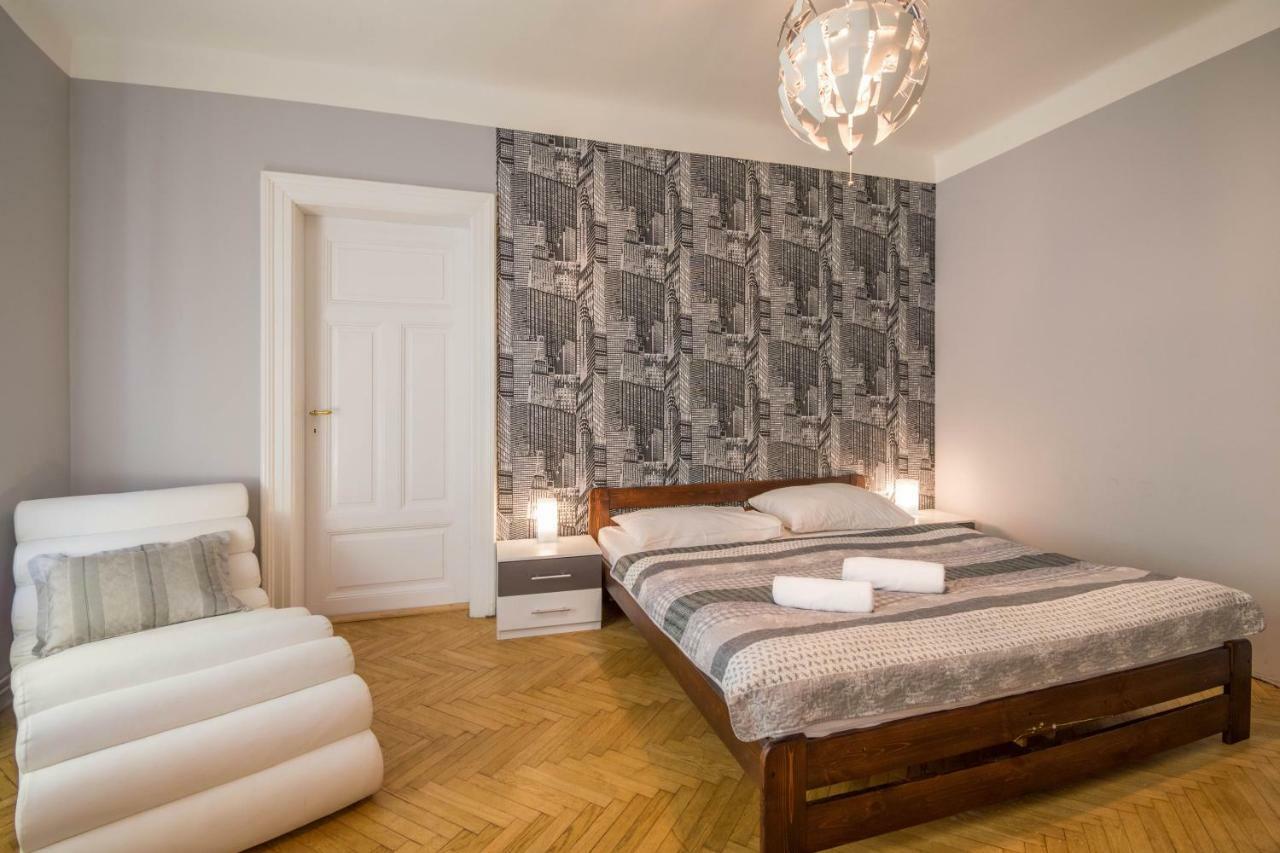 Chest Design Apartments Prag Exteriör bild